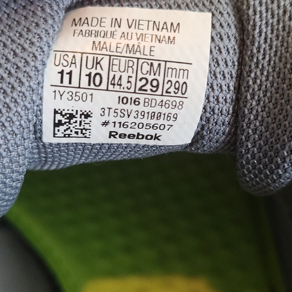 Shoes - Picture 2 of 3